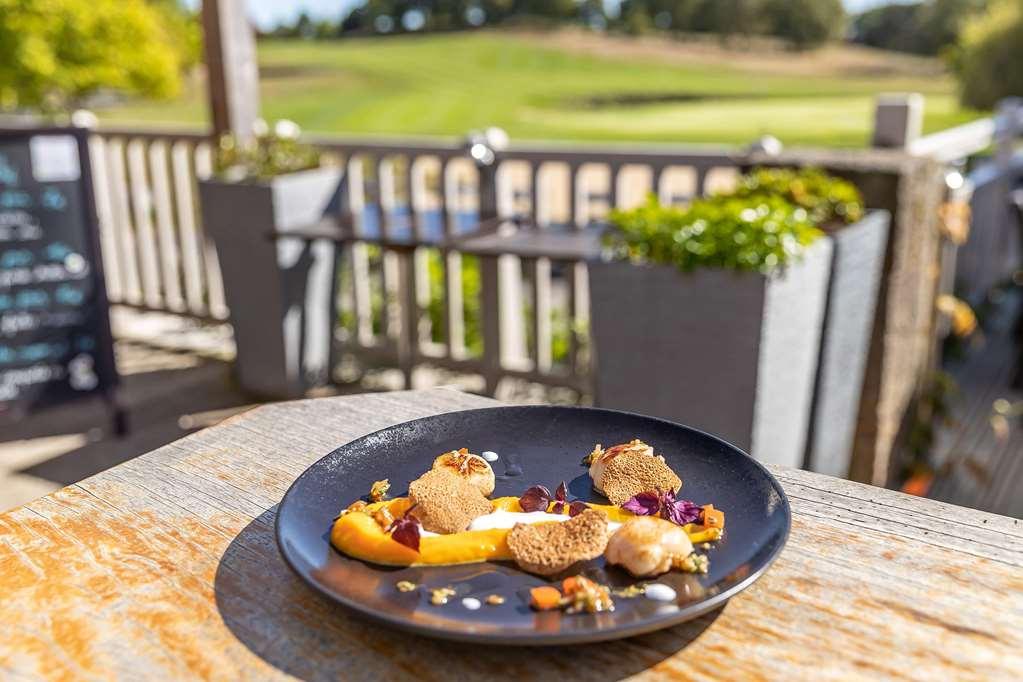 Saint Malo Golf Resort Le Tronchet  Ресторан фото